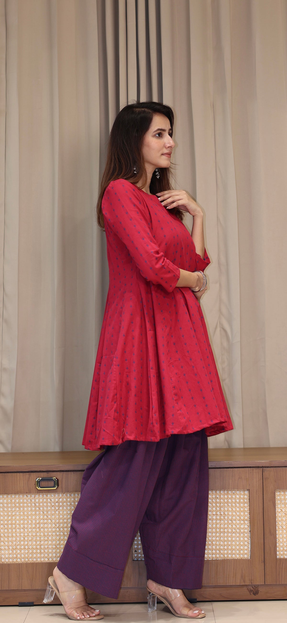 Rani Pink/Blue Butti Handwoven Cotton Kali Kurta With Checkered Farsi Bottom