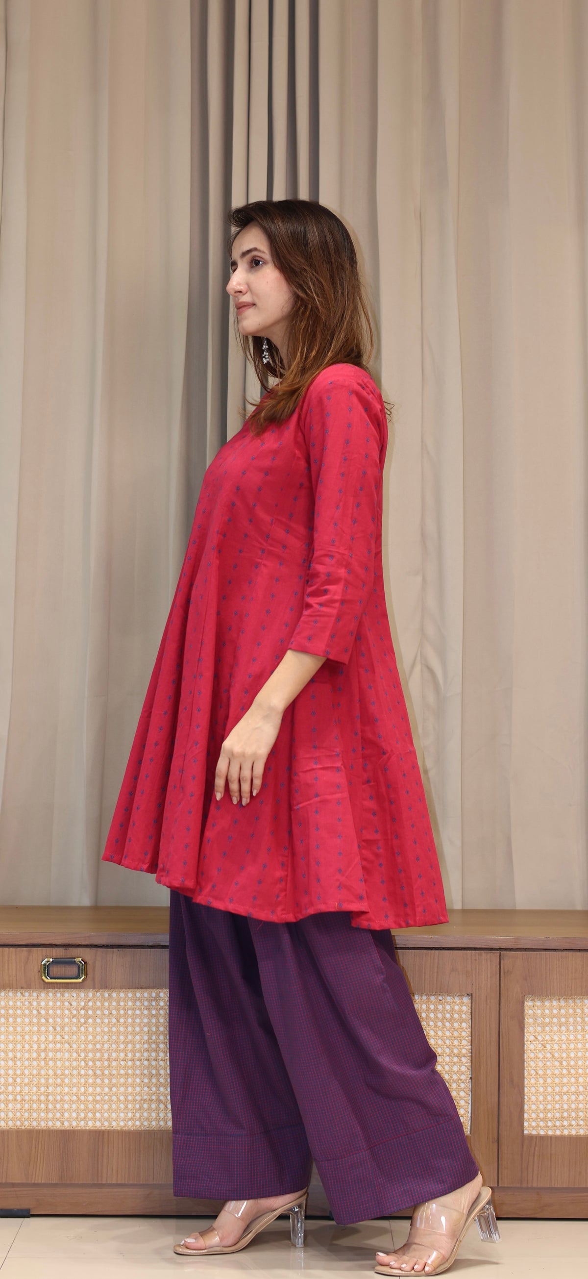 Rani Pink/Blue Butti Handwoven Cotton Kali Kurta With Checkered Farsi Bottom