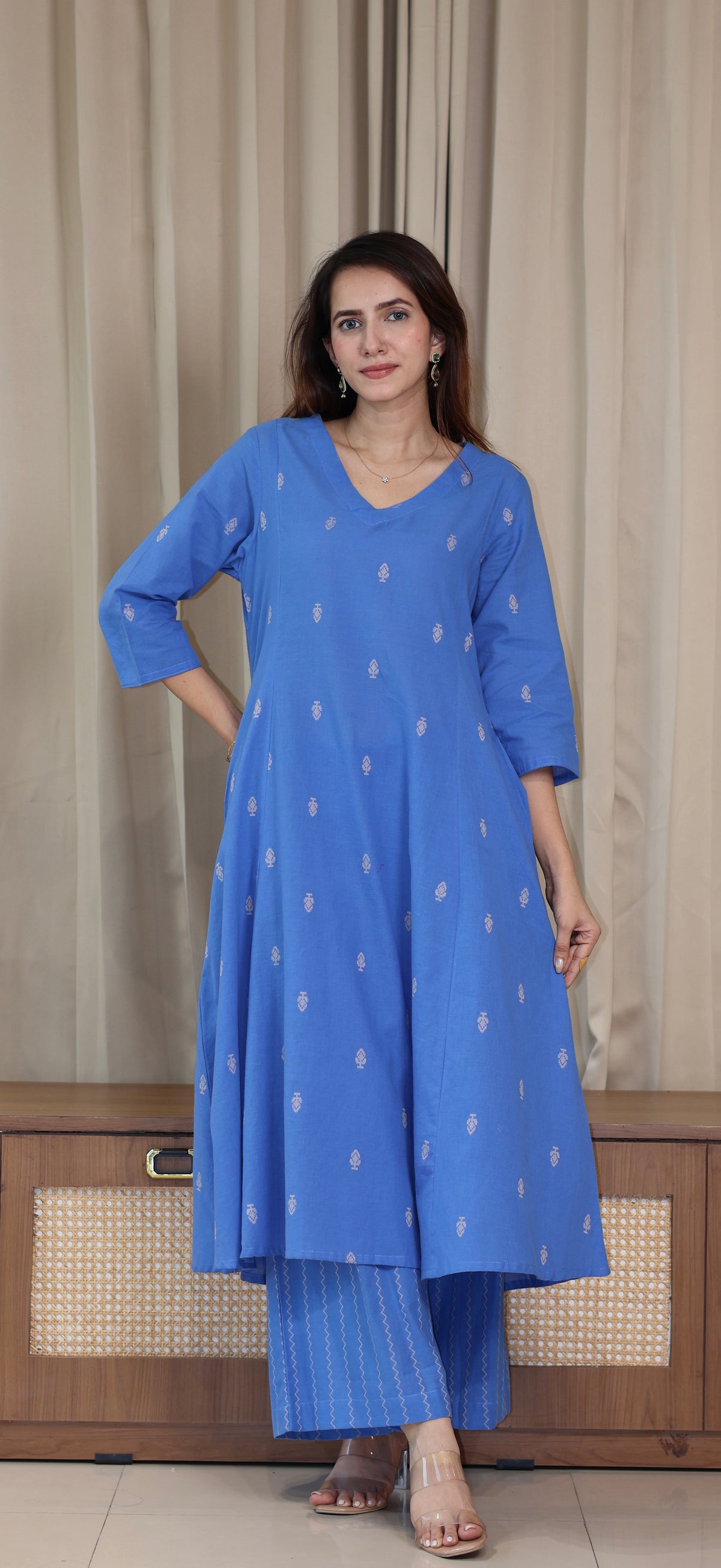 Aabha Handwoven Cotton Kurta- Light Blue