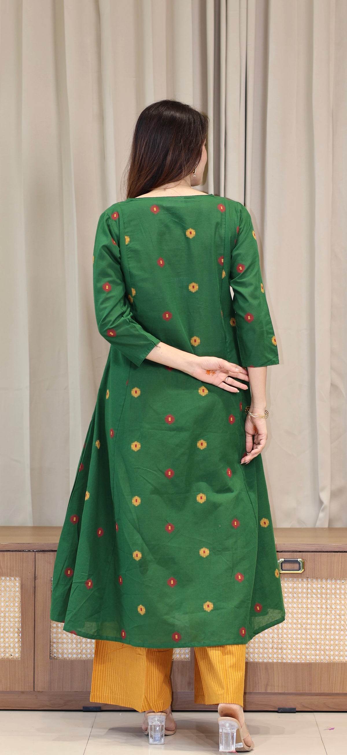 Shriya Handwoven Cotton Kurta- Green/Yellow