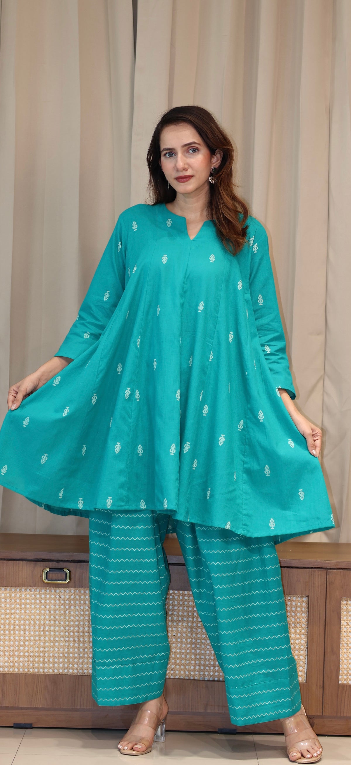 Kalindi Handwoven Cotton Kali Kurta Set - Turquoise