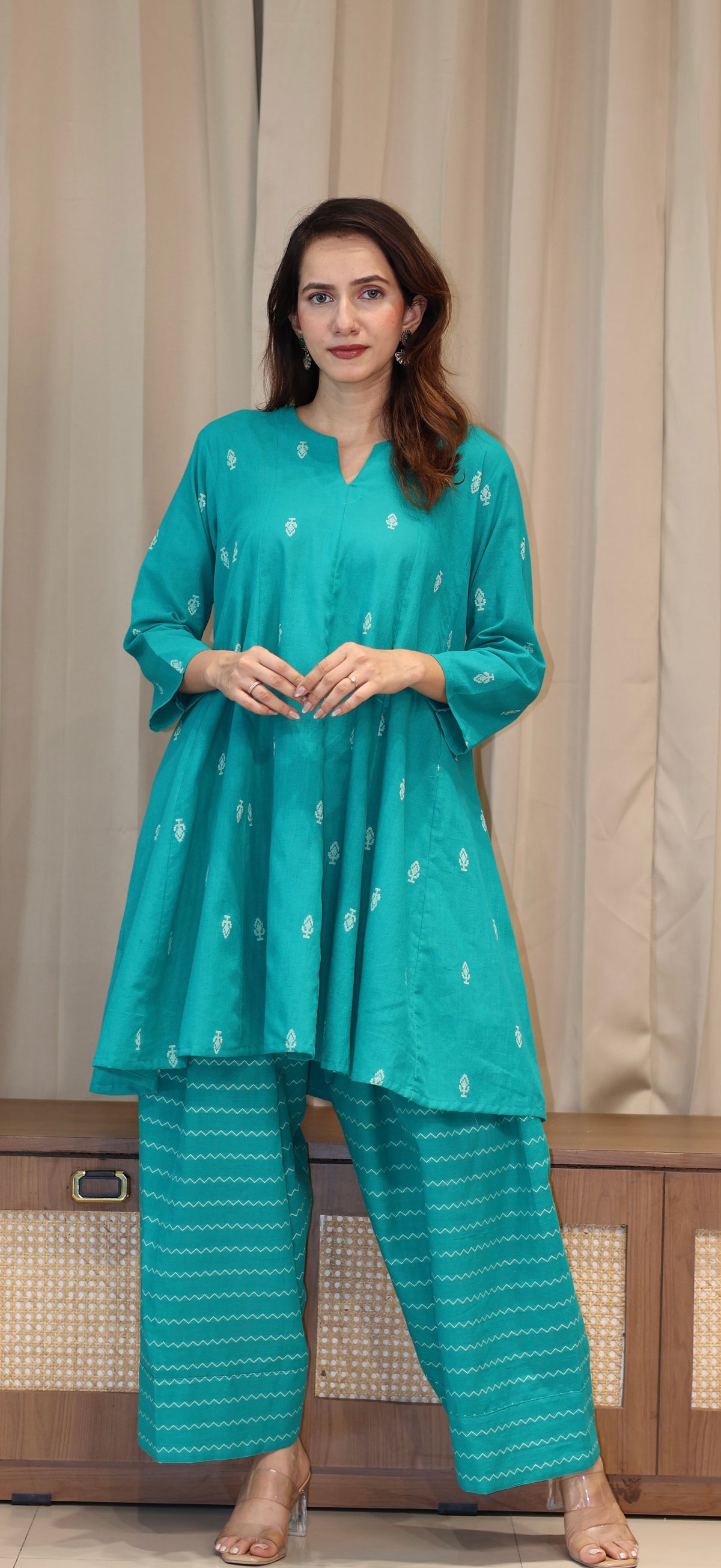 Kalindi Handwoven Cotton Kali Kurta Set - Turquoise