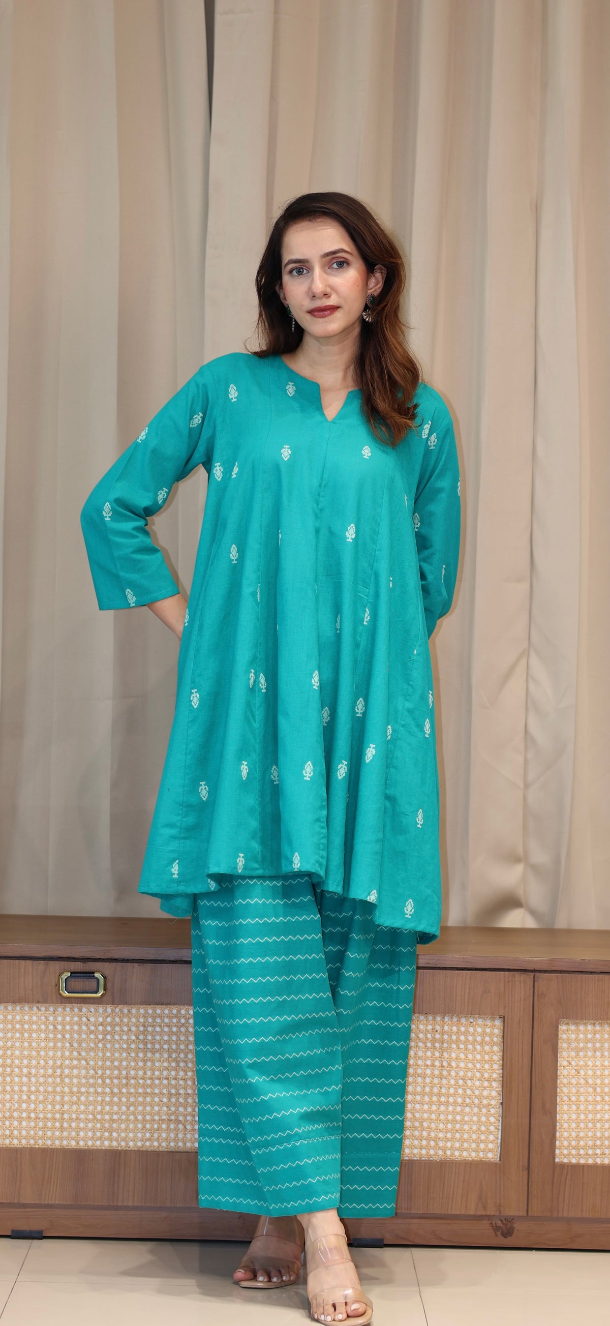 Kalindi Handwoven Cotton Kali Kurta Set - Turquoise
