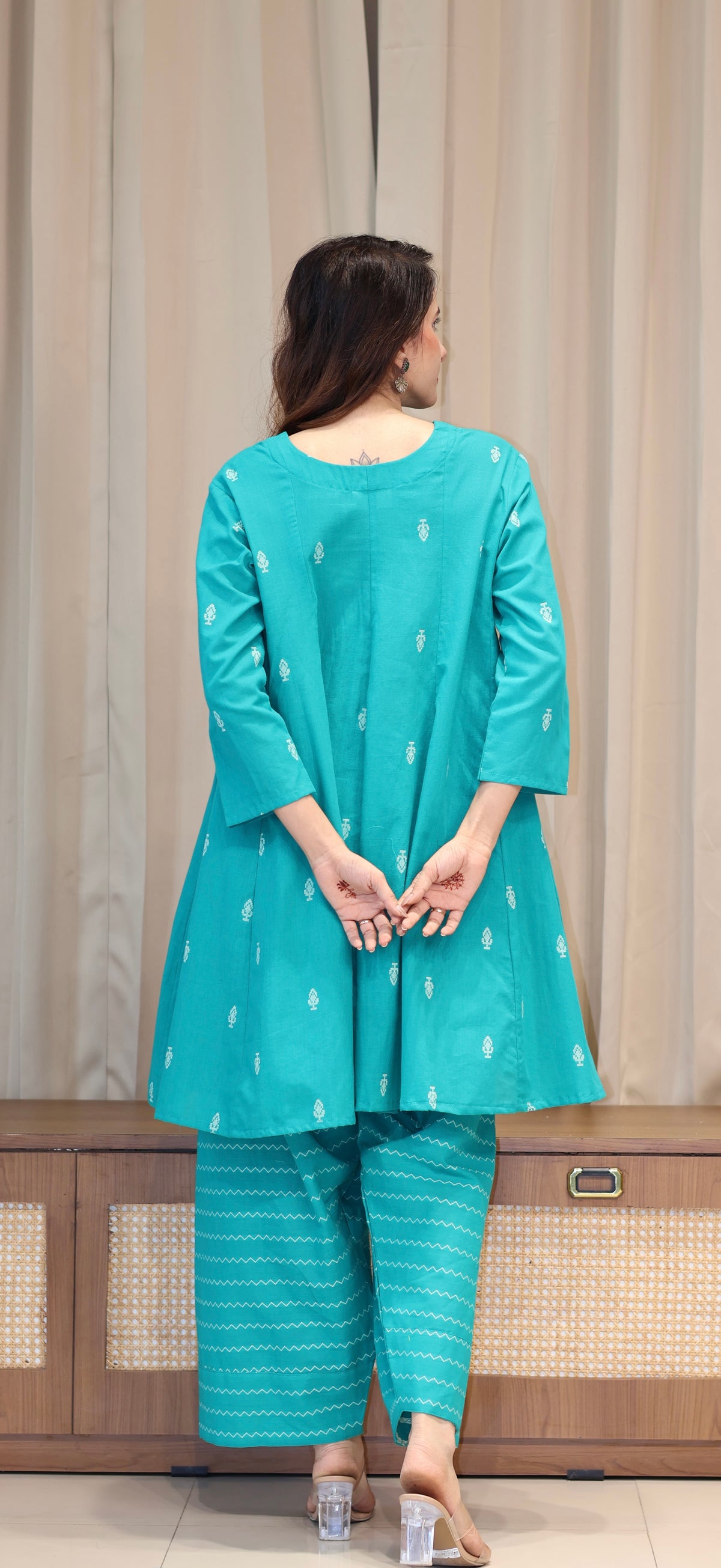 Kalindi Handwoven Cotton Kali Kurta Set - Turquoise