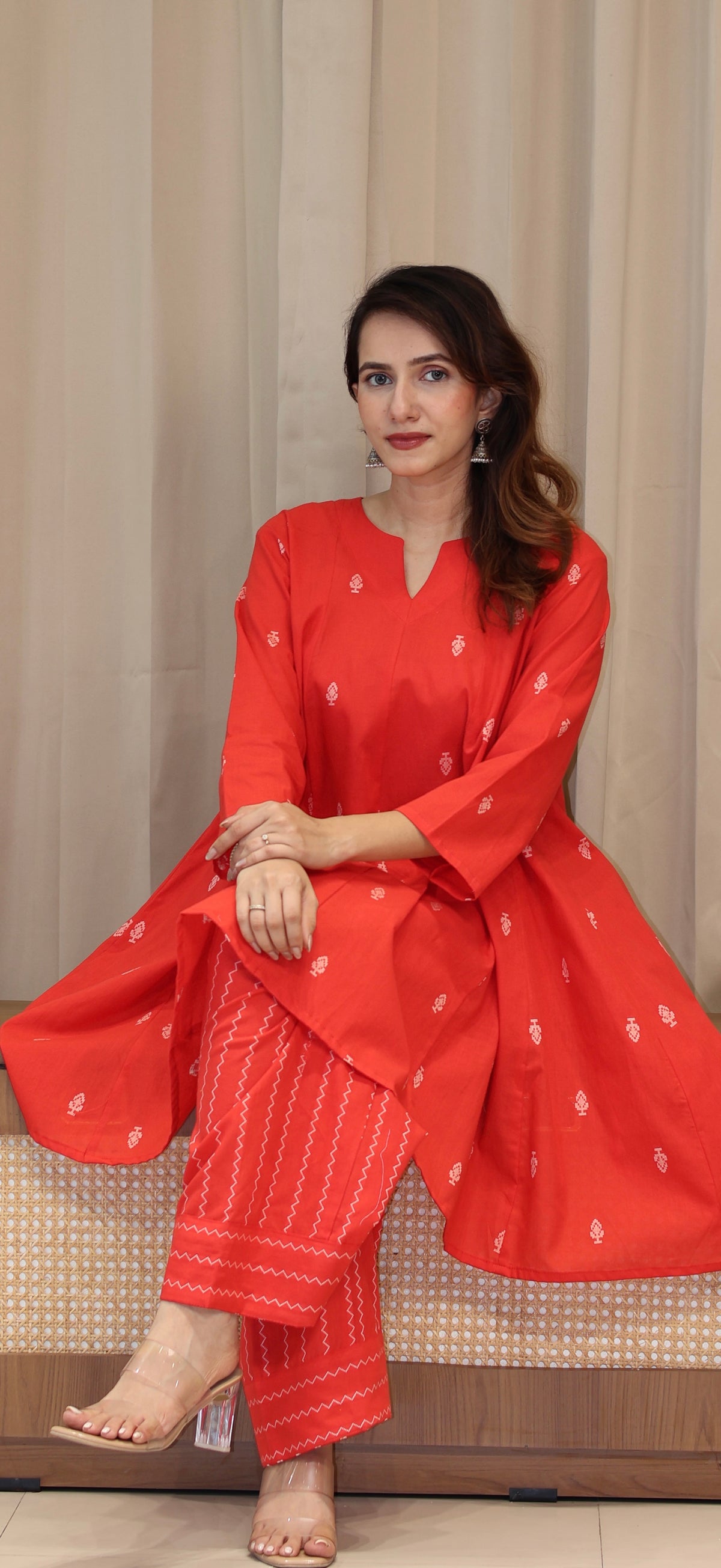 Vaidehi Handwoven Cotton Kali Kurta Set - Red