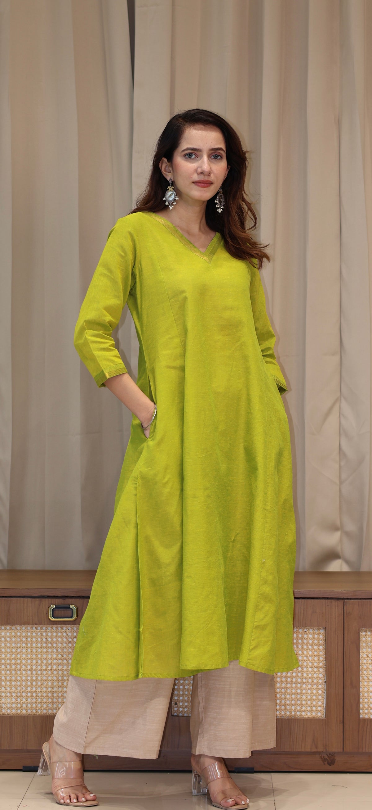 Arva Mangalgiri Cotton Kali Kurta With Nizam Border - Lime Green