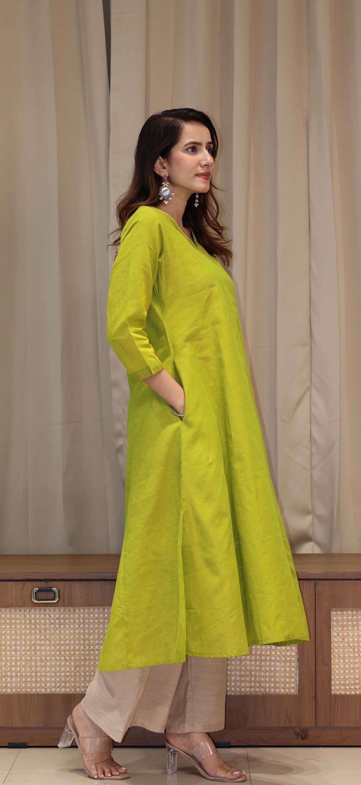 Arva Mangalgiri Cotton Kali Kurta With Nizam Border - Lime Green