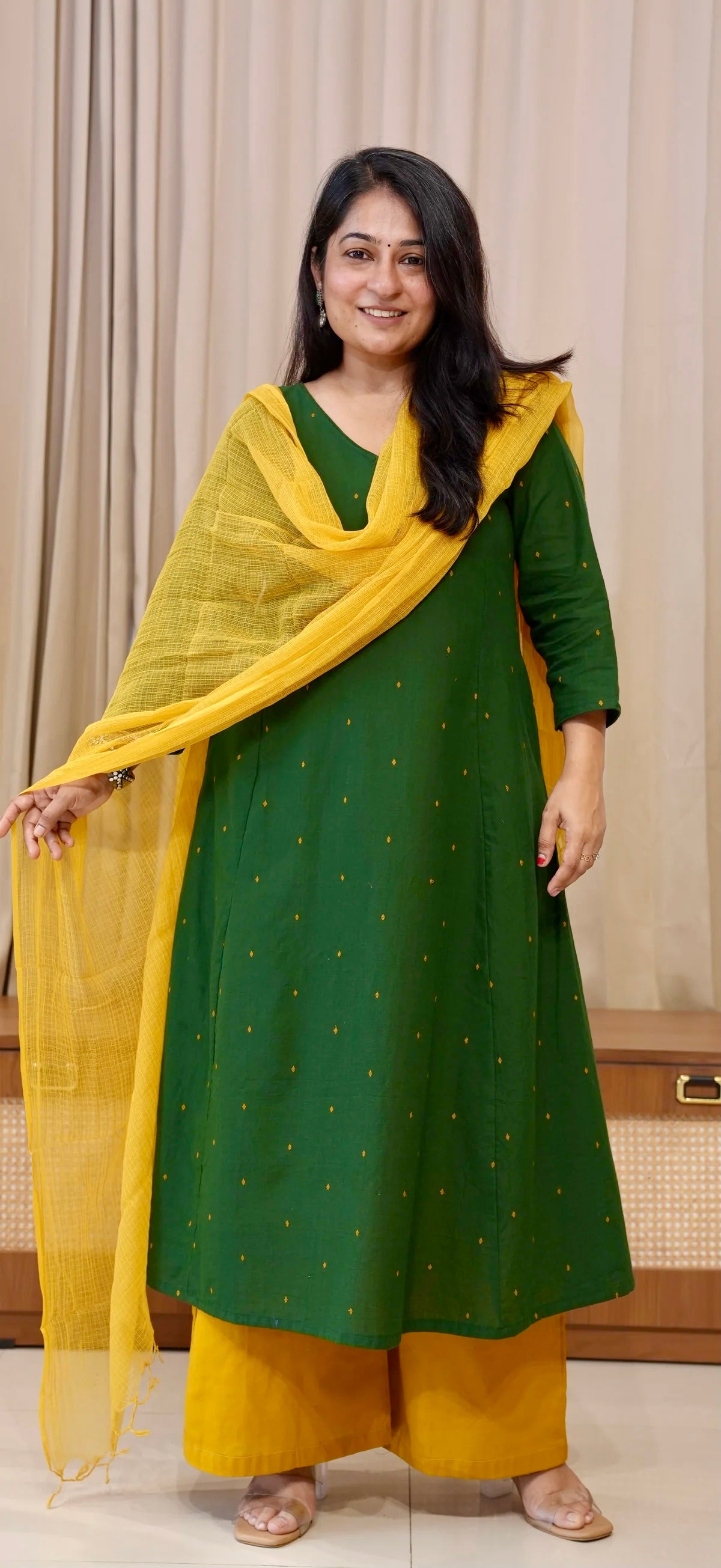 Tulika Handwoven Cotton Kurta - Dark Green