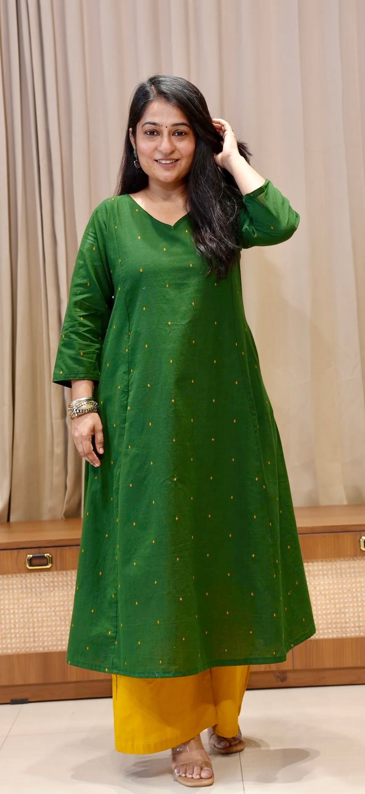 Tulika Handwoven Cotton Kurta - Dark Green