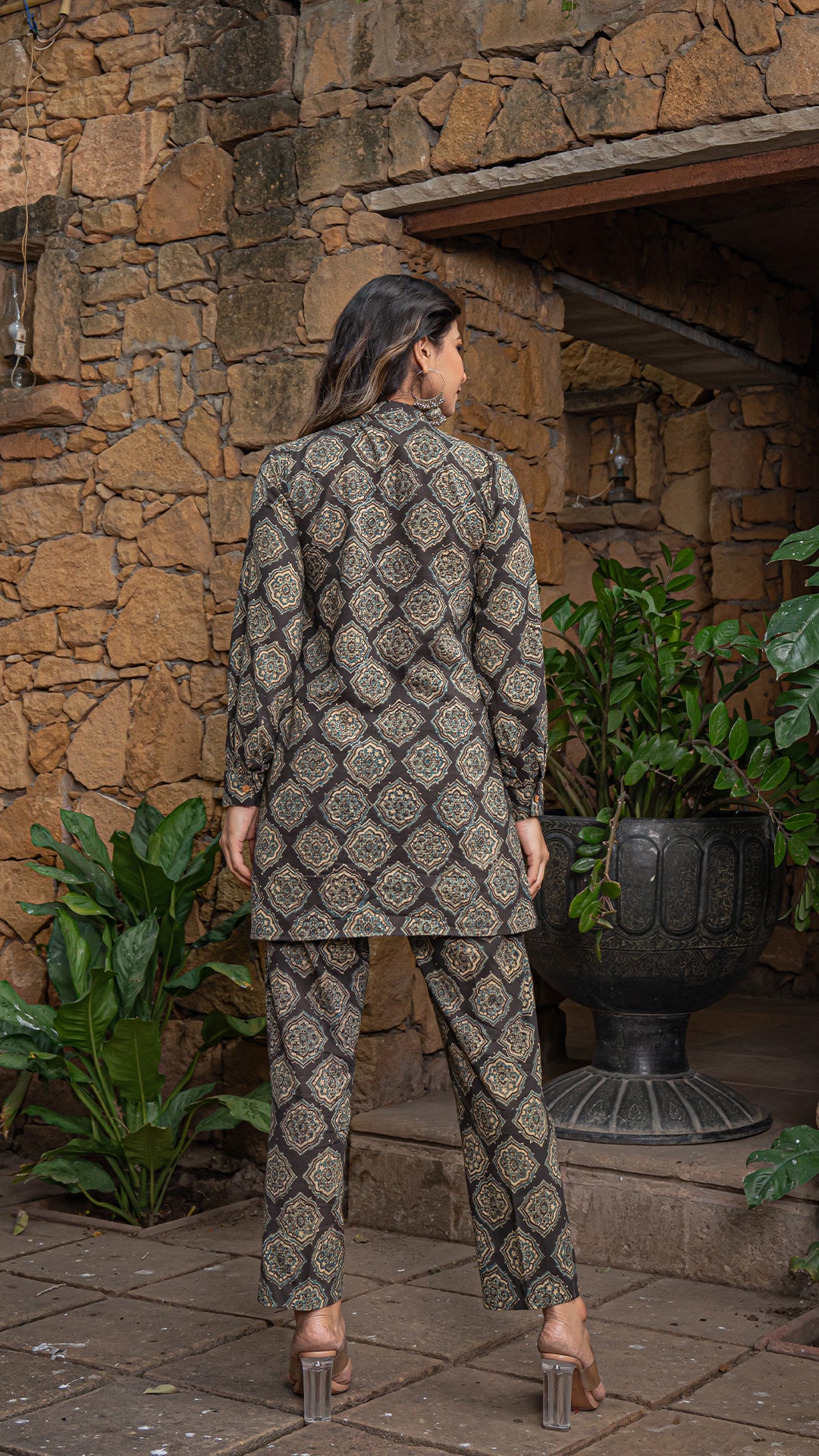 Ayeza Ajrakh Co-ord Set In Cotton - Charcoal