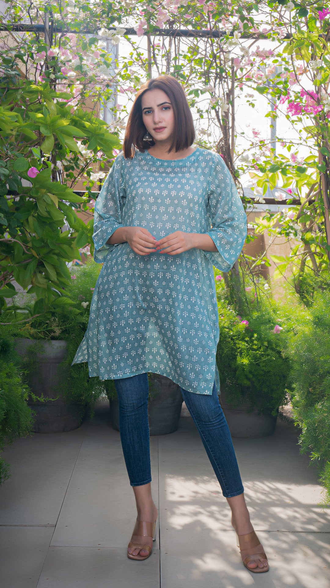 Aarvi Mul Cotton Short Top - Teal Blue