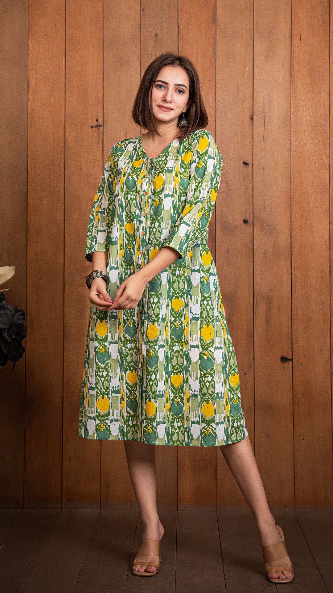 Green saloni clearance dress