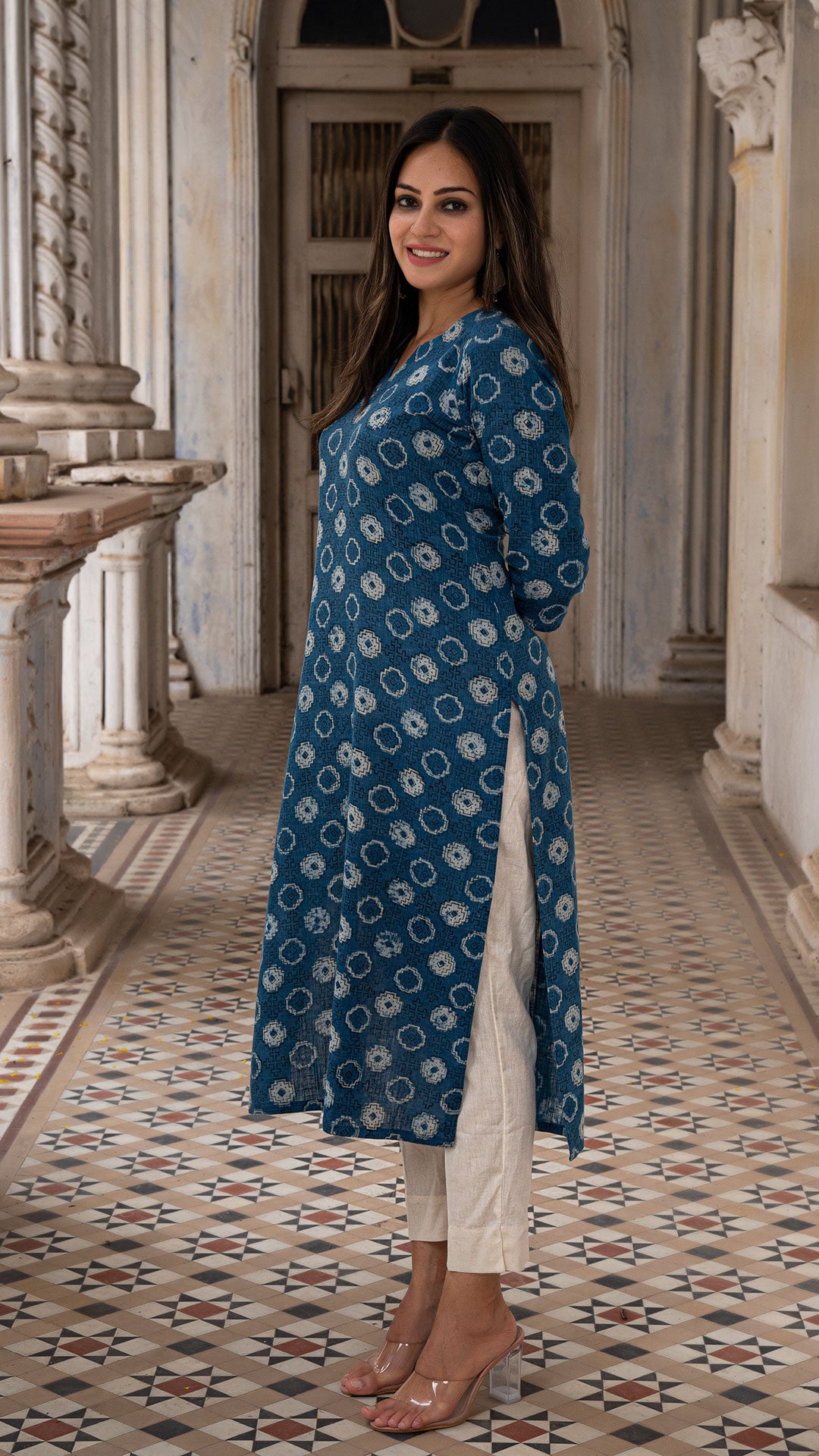 Aaina Indigo Hand Blocked Cotton Linen Kurta